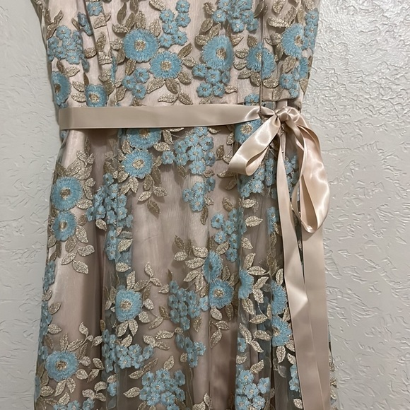Tahari floral dress - Picture 3 of 10